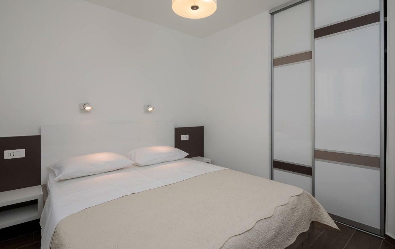 Apartmani Kos D Supetar Extérieur photo